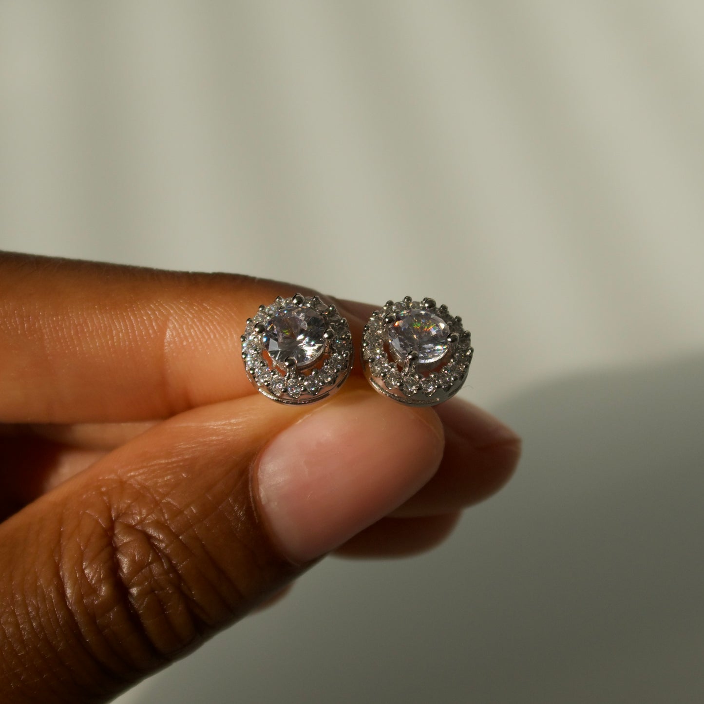Chloe round stone stud earrings