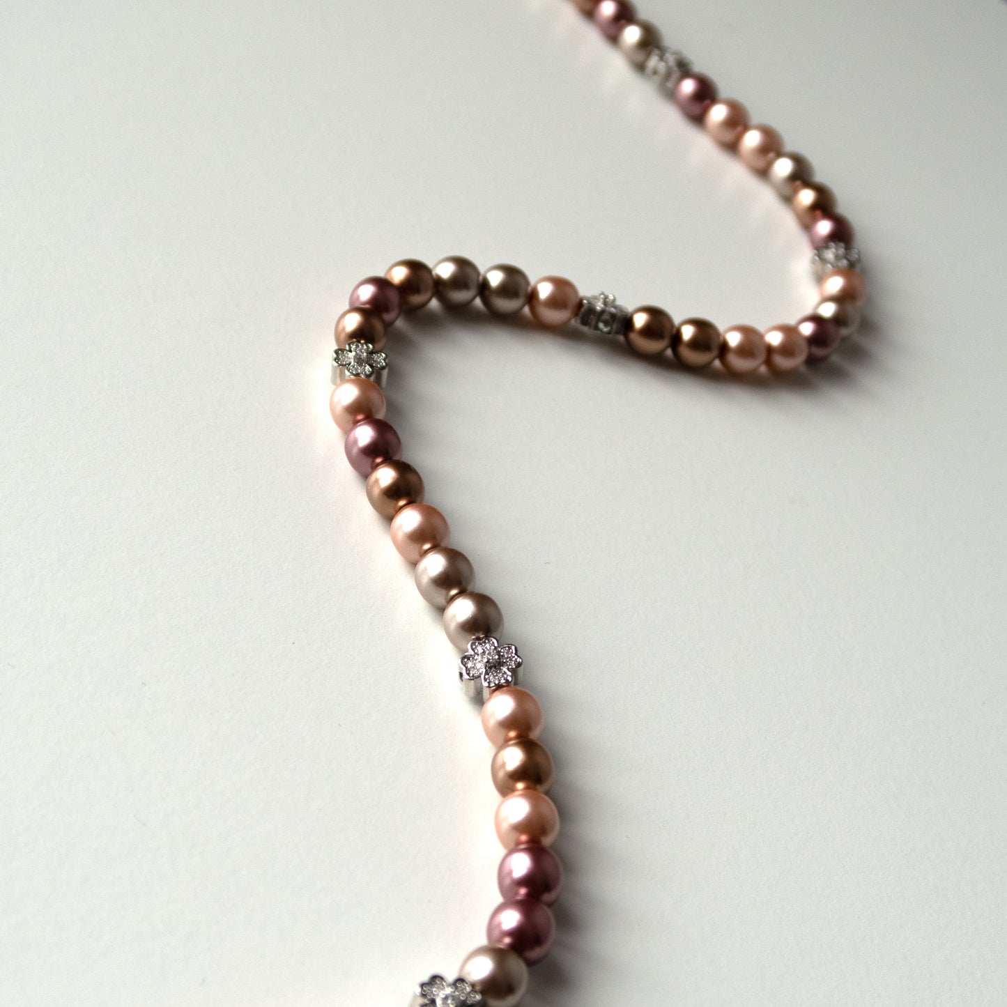 Lucky Me Clover Pendant Pearl Necklace
