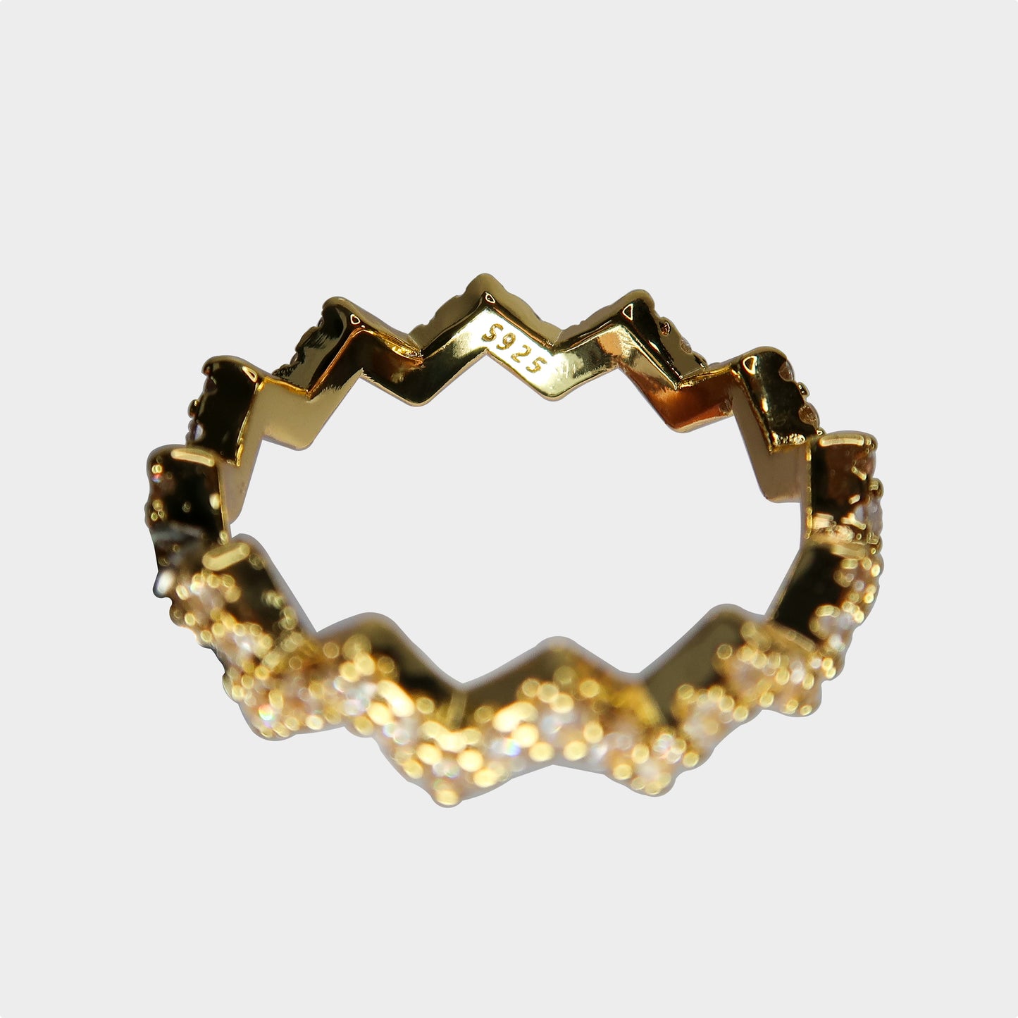 Zig Zag Diamante Eternity Ring