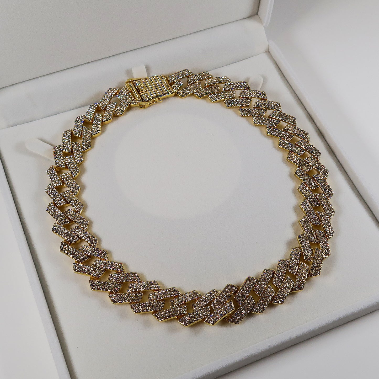 Ariana Diamante Cuban Link Necklace - Gold