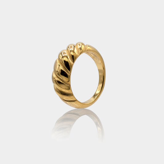 Eleanor Croissant Dome Ring