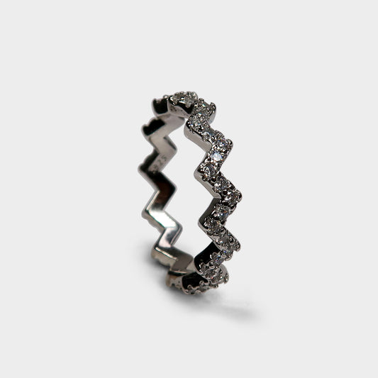 Zig Zag Diamante Eternity Ring